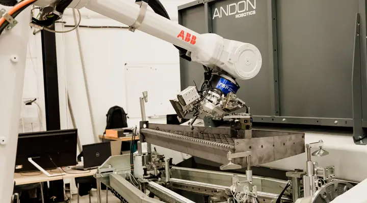 Andon Robotics 2000X1333 Ce00001057